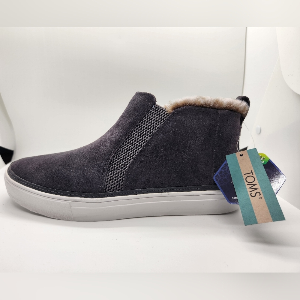 SOOOOLLLDDD!!! WOMEN'S TOMS RAVEN